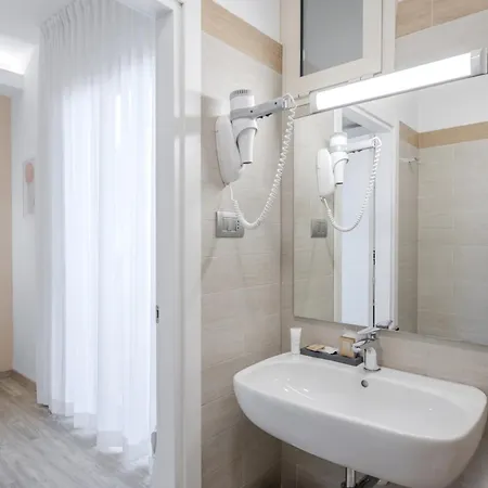 Hotel Hotiday Collection -