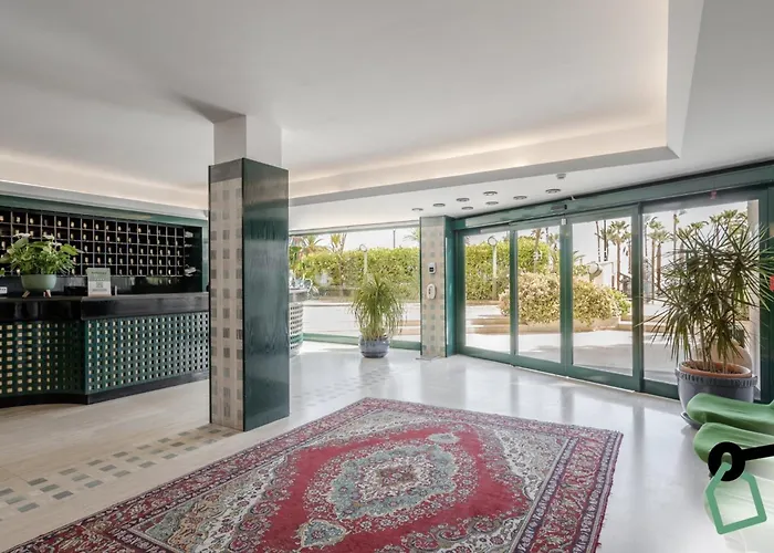 Hotell Hotiday Collection -